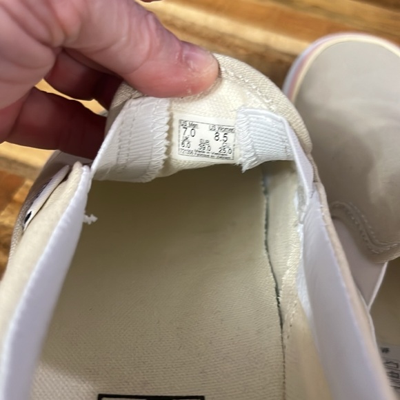 Platform Vans women’s size 8.5 new! - Picture 6 of 8